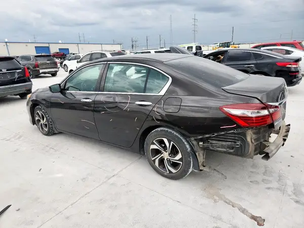 1HGCR2F33HA062385 2017 HONDA ACCORD - Image 2