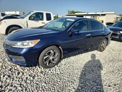 1HGCR2F33HA063245 2017 HONDA ACCORD