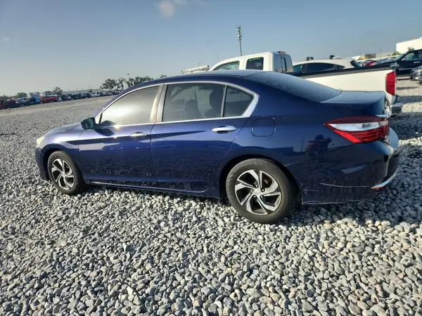 1HGCR2F33HA063245 2017 HONDA ACCORD - Image 2