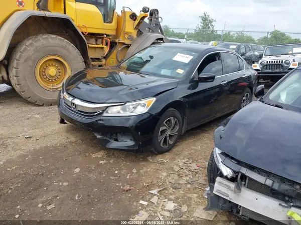 1HGCR2F33HA074892 2017 HONDA ACCORD - Image 2