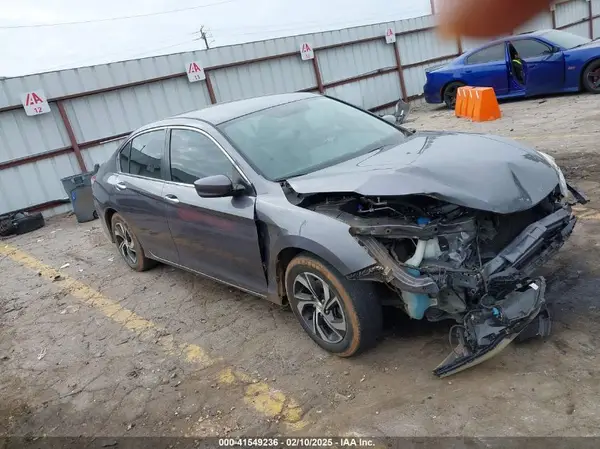 1HGCR2F33HA076934 2017 HONDA ACCORD - Image 1