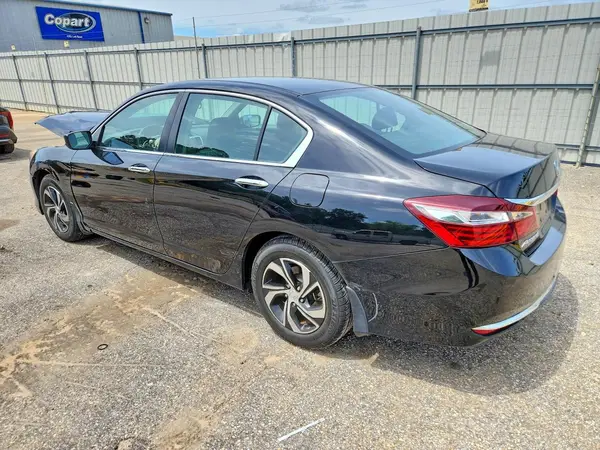 1HGCR2F33HA106109 2017 HONDA ACCORD - Image 2