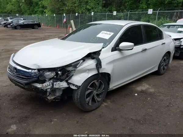 1HGCR2F33HA120995 2017 HONDA ACCORD - Image 2