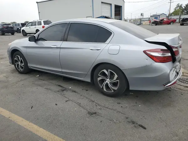 1HGCR2F33HA121385 2017 HONDA ACCORD - Image 2