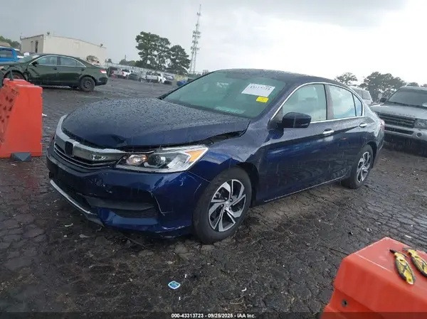 1HGCR2F33HA130023 2017 HONDA ACCORD - Image 2