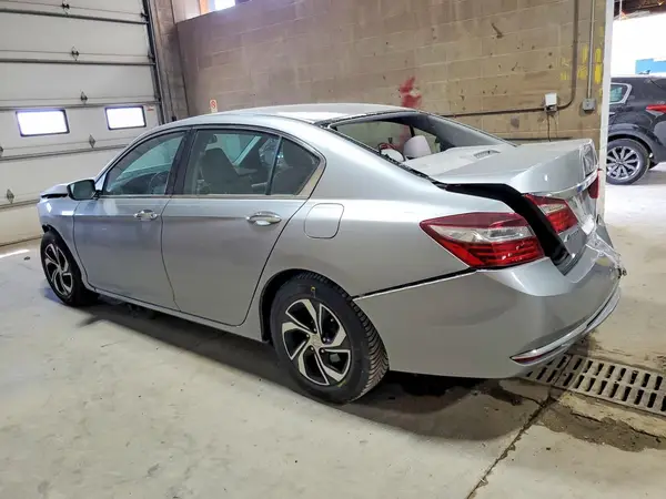 1HGCR2F33HA133181 2017 HONDA ACCORD - Image 2