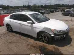 1HGCR2F33HA160655 2017 HONDA ACCORD