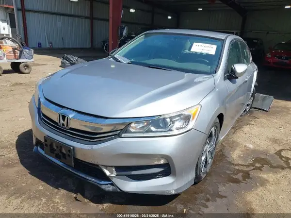 1HGCR2F33HA163393 2017 HONDA ACCORD - Image 2