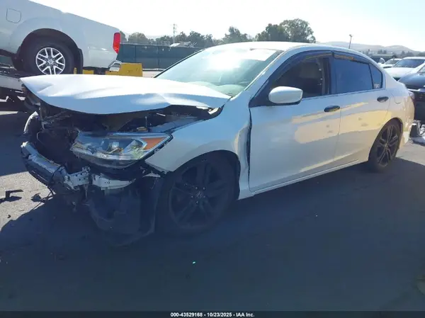 1HGCR2F33HA164883 2017 HONDA ACCORD - Image 2