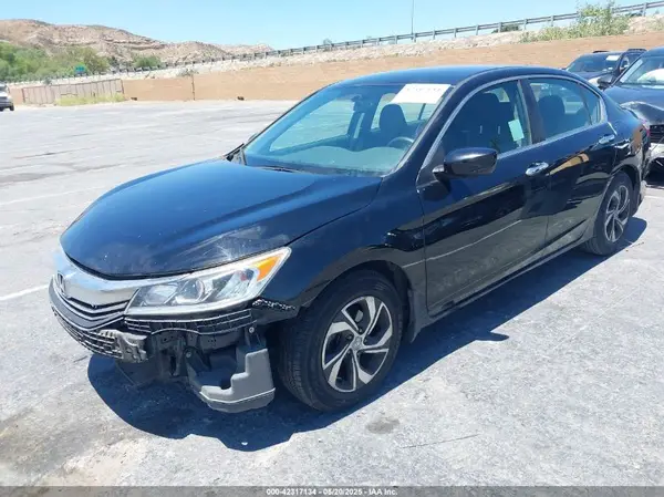 1HGCR2F33HA172675 2017 HONDA ACCORD - Image 2