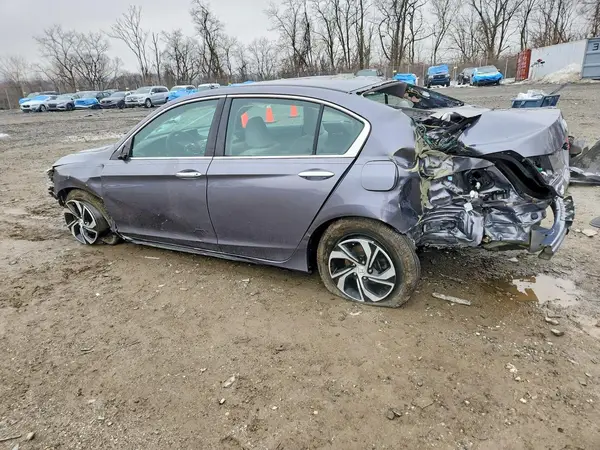 1HGCR2F33HA180243 2017 HONDA ACCORD - Image 2