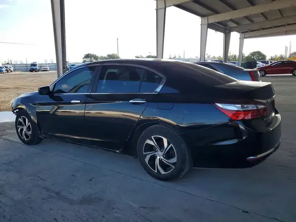 1HGCR2F33HA180517 2017 HONDA ACCORD - Image 2