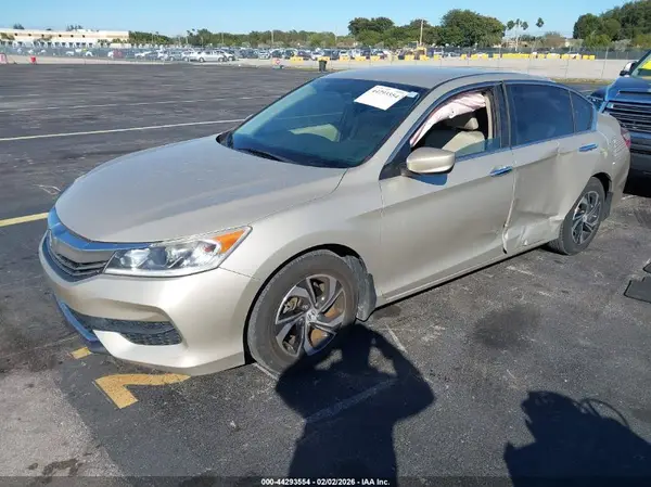 1HGCR2F33HA180999 2017 HONDA ACCORD - Image 2