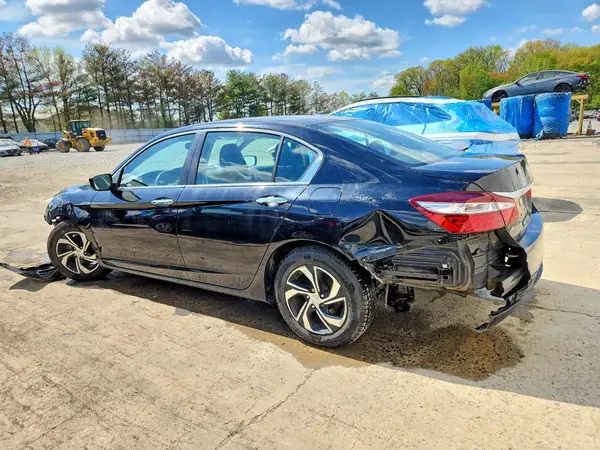 1HGCR2F33HA183157 2017 HONDA ACCORD - Image 2