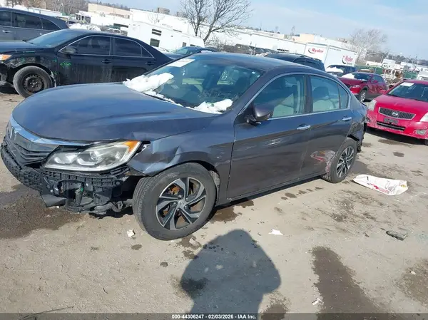 1HGCR2F33HA198662 2017 HONDA ACCORD - Image 2