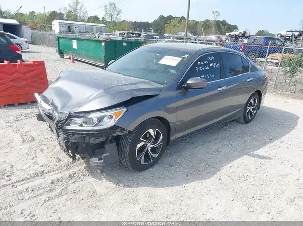 1HGCR2F33HA200684 2017 HONDA ACCORD - Image 2