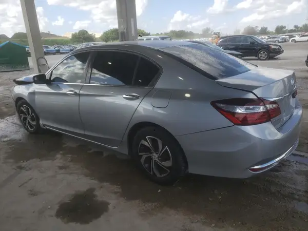 1HGCR2F33HA207893 2017 HONDA ACCORD - Image 2