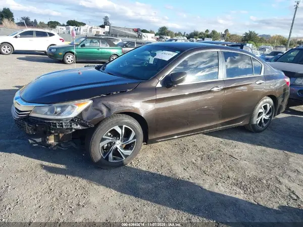 1HGCR2F33HA212575 2017 HONDA ACCORD - Image 2