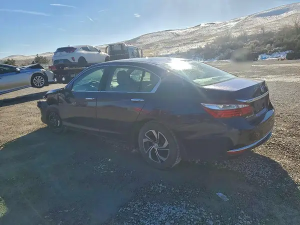 1HGCR2F33HA213175 2017 HONDA ACCORD - Image 2