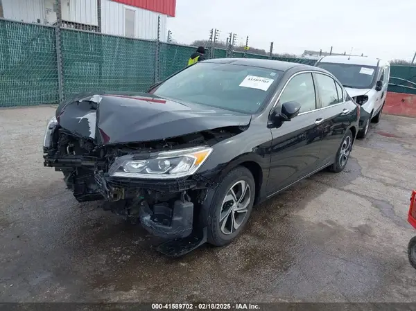 1HGCR2F33HA224161 2017 HONDA ACCORD - Image 2