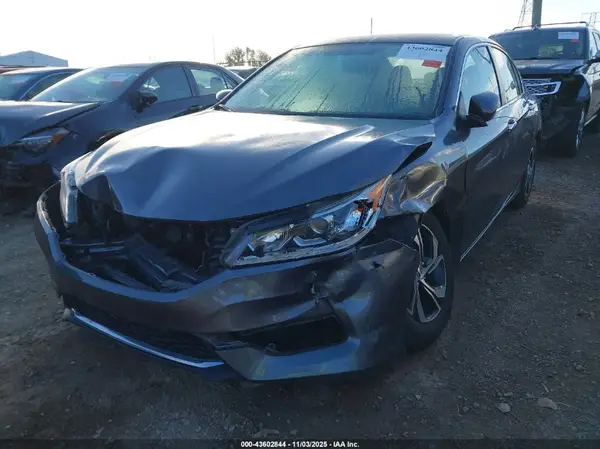 1HGCR2F33HA228498 2017 HONDA ACCORD - Image 2