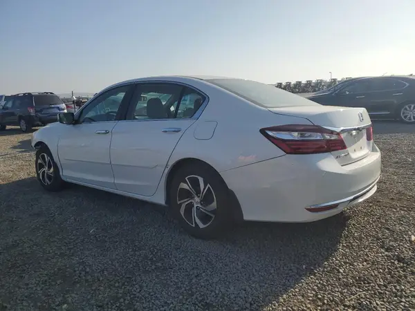 1HGCR2F33HA238545 2017 HONDA ACCORD - Image 2
