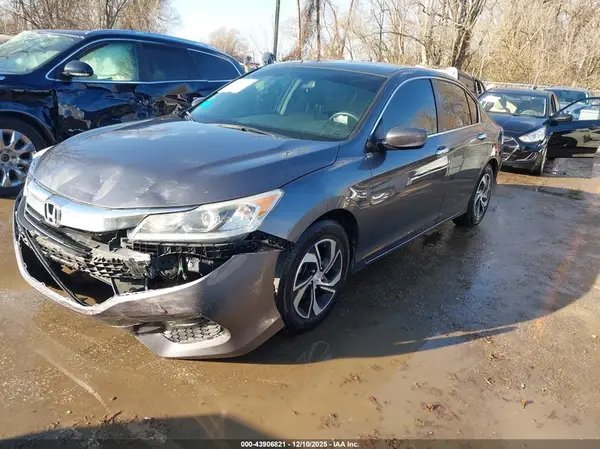 1HGCR2F33HA239453 2017 HONDA ACCORD - Image 2