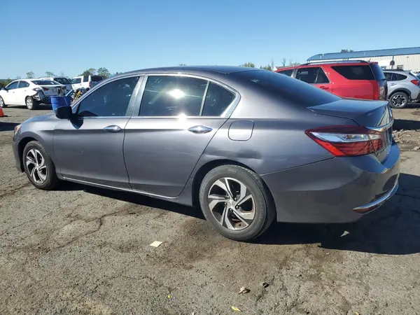 1HGCR2F33HA245818 2017 HONDA ACCORD - Image 2