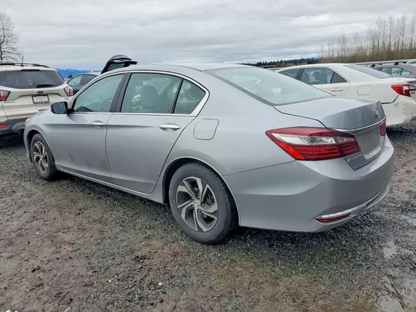 1HGCR2F33HA246256 2017 HONDA ACCORD - Image 2