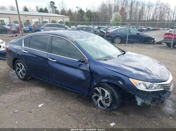1HGCR2F33HA252526 2017 HONDA ACCORD - Image 1