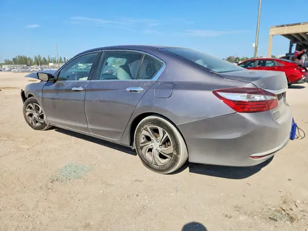 1HGCR2F33HA256334 2017 HONDA ACCORD - Image 2