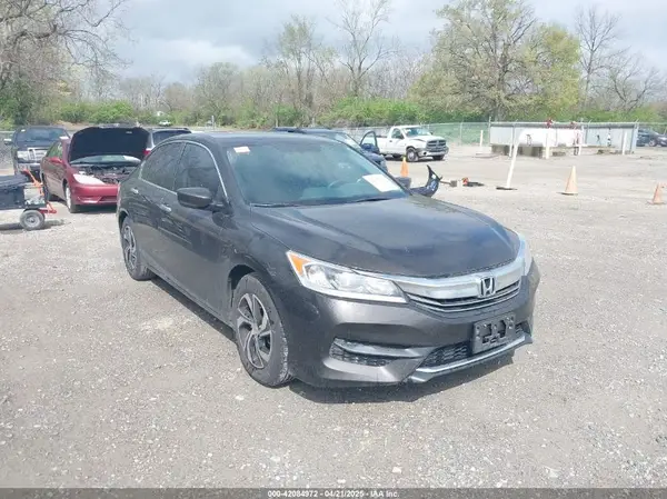 1HGCR2F33HA269472 2017 HONDA ACCORD - Image 1