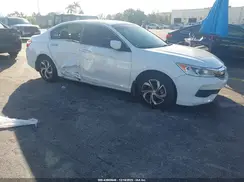 1HGCR2F33HA283923 2017 HONDA ACCORD