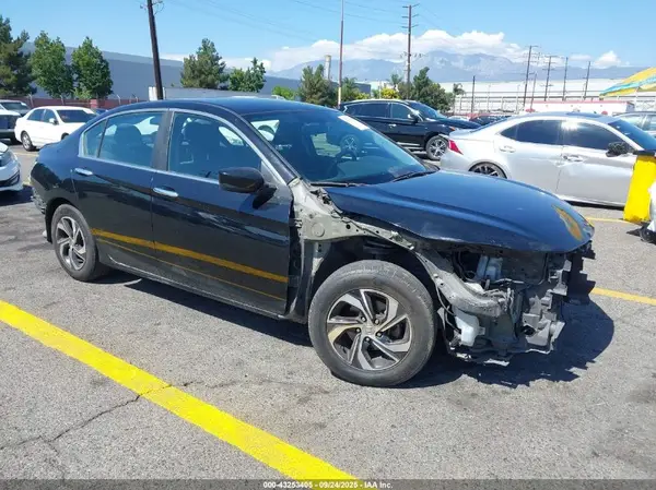 1HGCR2F33HA285834 2017 HONDA ACCORD - Image 1