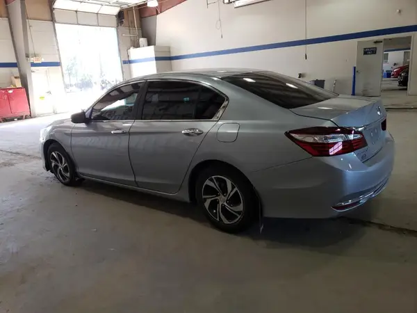 1HGCR2F33HA293108 2017 HONDA ACCORD - Image 2