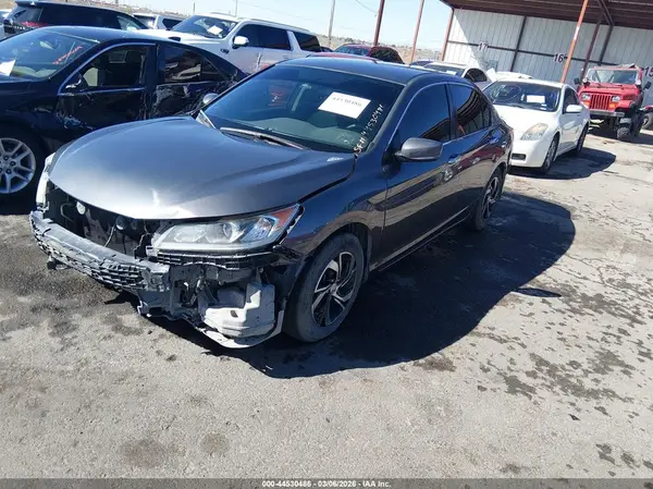 1HGCR2F33HA295649 2017 HONDA ACCORD - Image 2