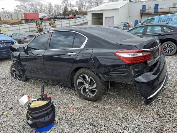 1HGCR2F33HA302051 2017 HONDA ACCORD - Image 2