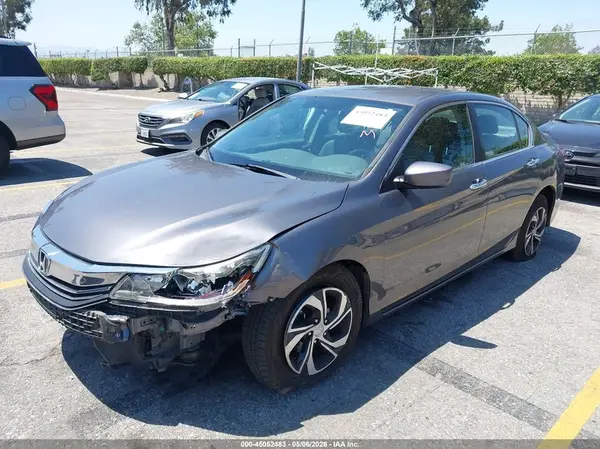 1HGCR2F33HA303880 2017 HONDA ACCORD - Image 2