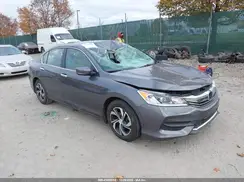 1HGCR2F33HA308030 2017 HONDA ACCORD