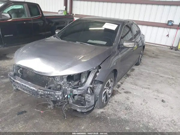 1HGCR2F34GA018880 2016 HONDA ACCORD - Image 2