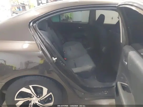 1HGCR2F34HA003992 2017 HONDA ACCORD - Image 8