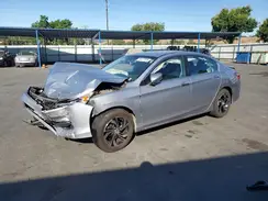 1HGCR2F34HA025233 2017 HONDA ACCORD