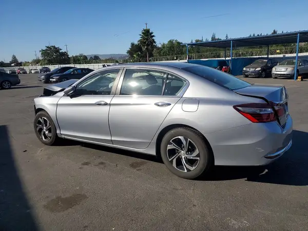 1HGCR2F34HA025233 2017 HONDA ACCORD - Image 2