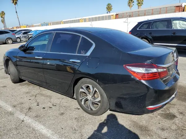 1HGCR2F34HA027547 2017 HONDA ACCORD - Image 2