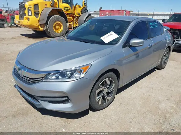 1HGCR2F34HA063318 2017 HONDA ACCORD - Image 2