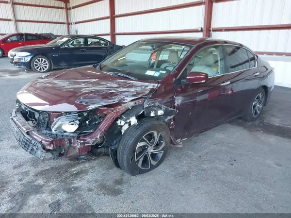 1HGCR2F34HA075677 2017 HONDA ACCORD - Image 2