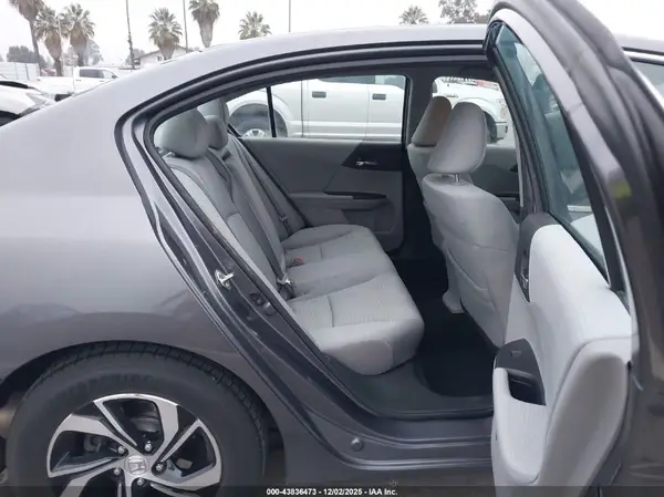 1HGCR2F34HA076988 2017 HONDA ACCORD - Image 8