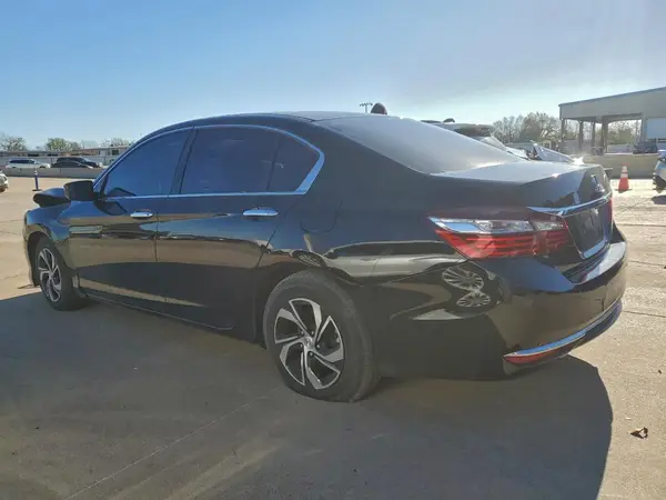 1HGCR2F34HA093466 2017 HONDA ACCORD - Image 2