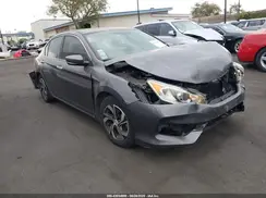 1HGCR2F34HA111447 2017 HONDA ACCORD