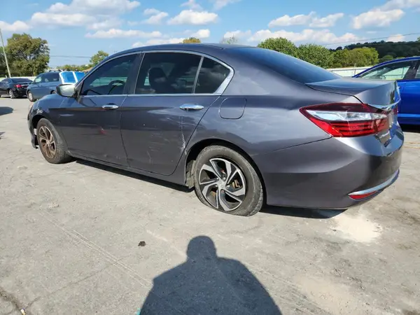 1HGCR2F34HA113330 2017 HONDA ACCORD - Image 2